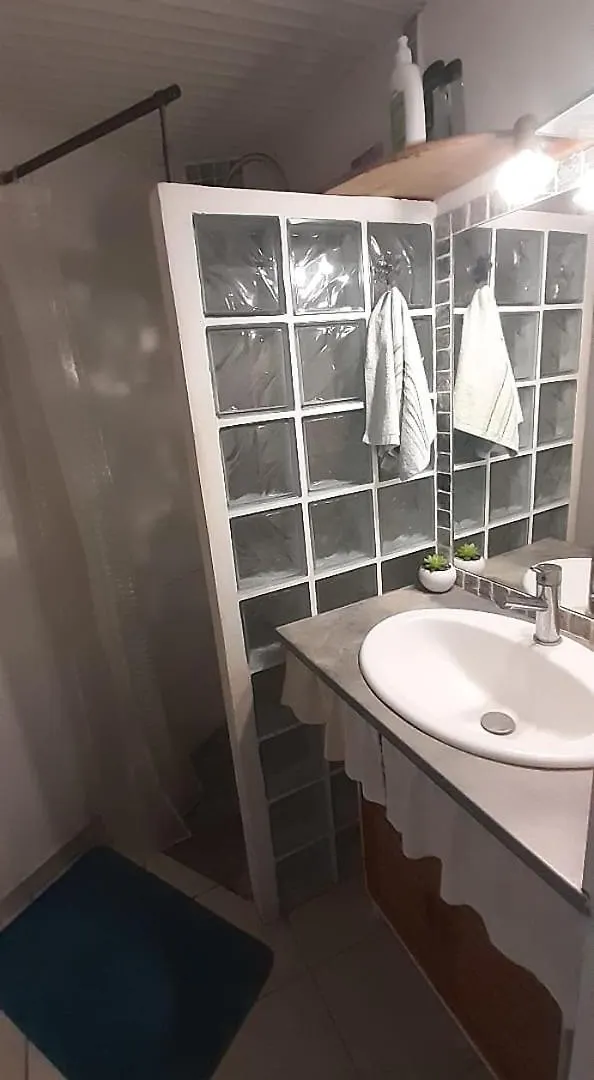 Apartament Petit F2 En Campagne Au Vauclin Le Vauclin